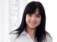 Sucer une bite, En levrette, Lingerie, Seins naturels, Petite femme, Maigrichonne, Adolescente, Nénés