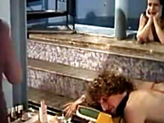 18 jaar, Grote mammen, Frans, Harig, Orgie, Oud