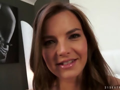 Nana, Brunette brune, Gode, Pénétrer avec le poing, Lesbienne, Rousse roux