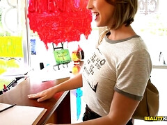 デカチン, 茶髪の, 巨乳な, 手コキする, Hd, オーガズム, アウトドア, タトゥー