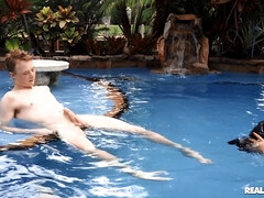 Américain, Bikini, Sucer une bite, Queue, Interracial, Mère que j'aimerais baiser, Seins naturels, Fessée