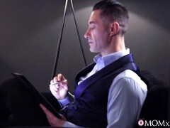 Grosse titten, Europäisch, Aufs gesicht abspritzen, Absätze, Hausfrau, Masturbation, Hintern versohlen, Ehefrau