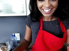 Mamada, Estilo perrito, Corridas faciales, Atragantadas, Cocina, Coño, Realidad, Tetas