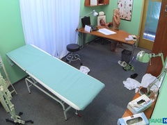 Pareja, Médico, Estilo perrito, Penetracion con dedos, Enfermera, Coño, Uniforme, Voyeur