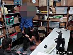 Amateur, Morena, Corridas, Tatuaje