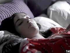 Sucer une bite, Brunette brune, Classique, Gorge profonde, Queue, Naturelle, Mamelons, Orgasme