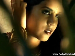 Brunette brune, Hd, Mère que j'aimerais baiser, Nue  à poil, Naturelle, Nue, Se déshabiller, Allumeuse