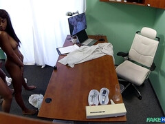 Vollbusig, Arzt, Schwarz, Brille, Natürlichen titten, Titten