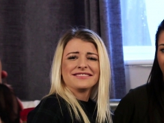 イギリス人, フェムドム, Hd, 下着, 三人