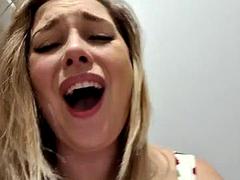 Leie, Tussi, Grosse titten, Blondine, Masturbation, Öffentlich, Solo, Vibrator