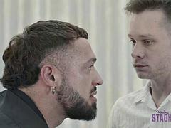 Grosse bite, Blonde, Sucer une bite, Brunette brune, Bâillonner, Muscle, Piercing, Tatouage