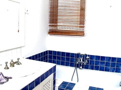 Grote mammen, Rijpe lesbienne, Monster, Natuurlijke tieten, Roemeense, Douche, Tieten likken, Nat