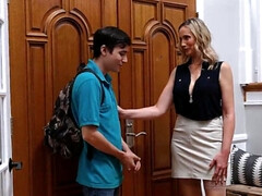 Красотки, Большой член, Большие сиськи, Крупный план, Ласковые ручки, Секс без цензуры, Хд, Милф