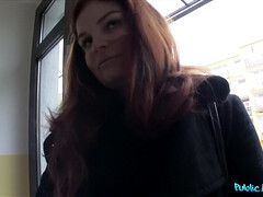 In den arsch, Arsch, Blasen, Handjob, Im freien, Pov, Öffentlich, Rotschopf