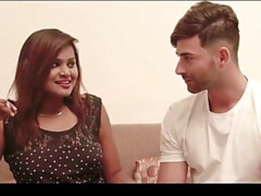 Grote mammen, Rondborstig, Beroemdheid, Bedriegen, Huisgemaakt, Indisch, Natuurlijke tieten, Tieten likken