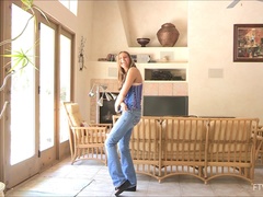 アナル, ズームショット, ダンス, ドレス, 指いじり, 女子高生, 一人, スカートのぞき