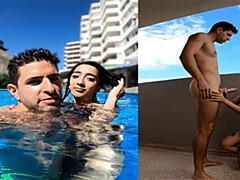 Amateur, Morena, Latina, Piscina, Realidad, Sexo fuerte, Español, Tatuaje
