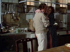 Брюнетки, Знаменитости, Волосатые, Лизание, Киски, Софткор, Сиськи