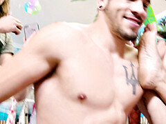 18 летние, Член, Поцелуи, Лизание, Натуральные сиськи, Пирсинг, Тату, Сиськи