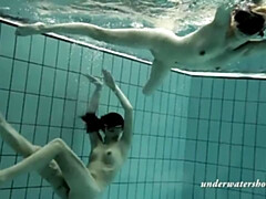 Arsch, Braunhaarige, Fetisch, Freundin, Hd, Pool, Öffentlich, Jungendliche (18+)