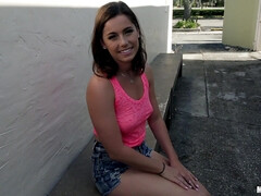 Amateur, Americano, Morena, Polla, Tetas naturales, Al aire libre, Pov, Público