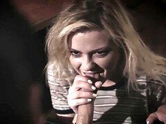 Américain, Sucer une bite, En levrette, Groupe, Hd, Police, Adolescente, Nénés