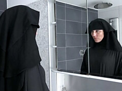 Arabisch, Grosser arsch, Grosser schwanz, Blasen, Hundestellung, Milf, Geld