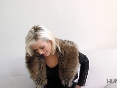 18 jahre, Bezaubernd, Blondine, Tschechisch, Geld, Pov, Sohn, Jungendliche (18+)