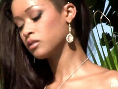 黒人, フェラチオ, イく瞬間, 黒人, エロティック, 女, 異人種間, 小柄