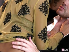 Sucer une bite, Éjaculation interne, En levrette, Branlette thaïlandaise, Chatte