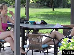 Tussi, Fetisch, Latina, Lesbisch, Lecken, Masturbation, Milf, Im freien