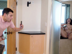 Grote mammen, Bruinharig, Rondborstig, Masturbatie, Douche, Tiener, Nat