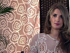 Blonde, Femme dominatrice, Public, Suçant