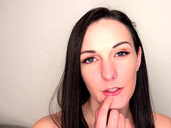 Любители, Брюнетки, Сперма во рту, Сперма на лице, Каблуки, Милф, Сиськи