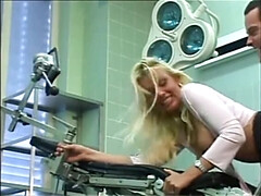 Grote mammen, Blond, Sperma in mond, Arts, Fetisj, Gynaecoloog, Hd, Italiaans