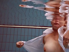 Брюнетки, Секс без цензуры, На природе, Порнозвезда, Русские, Соло, Молоденькие, Под водой