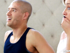 Блондинки, Сидя на лице, Фистинг, Затыкание рта, Натуральные сиськи, Пирсинг, Порка, Сиськи