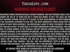 18 jaar, Grote mammen, Blond, Rondborstig, Natuurlijke tieten, Buiten, Tiener, Tieten likken