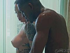 カップル, ジム, Hd, 異人種間, マッサージ, 淫乱熟女, 馬乗り, スポーツ