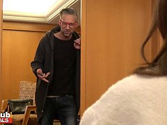 Hundestellung, Freundin, Hd, Lecken, Natürlichen titten, Orgasmus, Rasiert, Dürr
