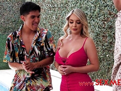 Grosser arsch, Grosse titten, Blasen, Braunhaarige, Schwanz, Milf, Ehefrau