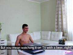 Blasen, Schwanz, Europäisch, Handjob, Milf, Büro