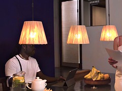 Schwarz, Blasen, Braunhaarige, Schwarz, Aufs gesicht abspritzen, Interrassisch, Im freien, Reiten