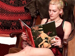 Любители, Блондинки, Крупный план, Дилдо, Женское доминирование, Секс без цензуры, Киски, Сиськи