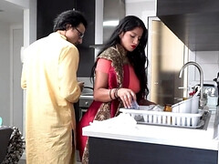 18 ans, Gros cul, Grosse bite, Gros seins, Sucer une bite, Brutal, Couple, Indienne