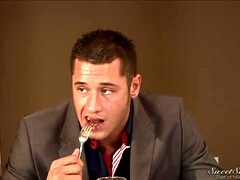 Жопа, Большой член, Семяизвержение, Глубокая глотка, Сперма на лице, Соски, Тощие, Молоденькие