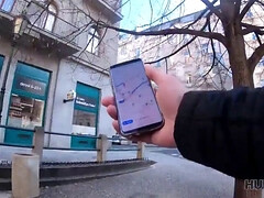 Vollbusig, Paar, Gehörnter ehemann, Freundin, Geld, Pov, Öffentlich, Ehefrau