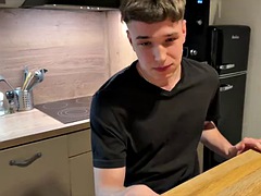 Exclusive - Justin Skye