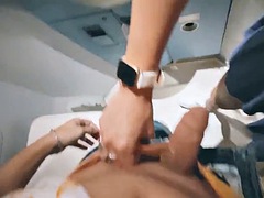 Leie, Blasen, Paar, Spermaladung, Handjob, Pov, Öffentlich, Ablutschen