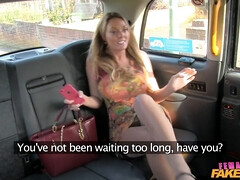 Большие сиськи, Британки, Брюнетки, Пальцем, Хд, Лесбиянка, Киски, Реалити